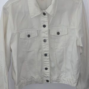 White denim jacket 🤍✨
